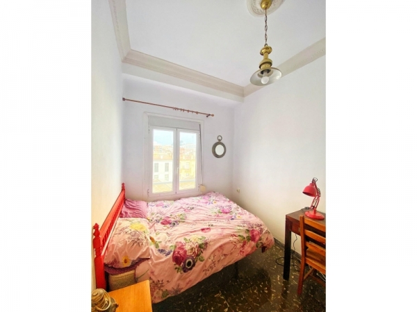 Mª 007-01779