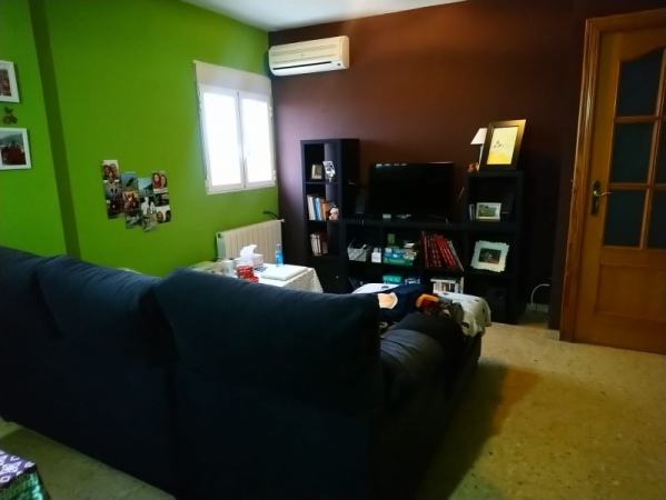 Mª 007-01820