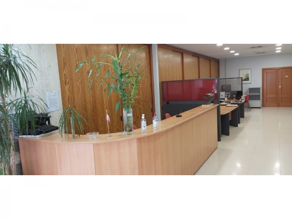 ALE003-02070